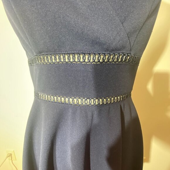 Trixxi V-Neck Navy Dress Size Medium - Picture 6 of 9